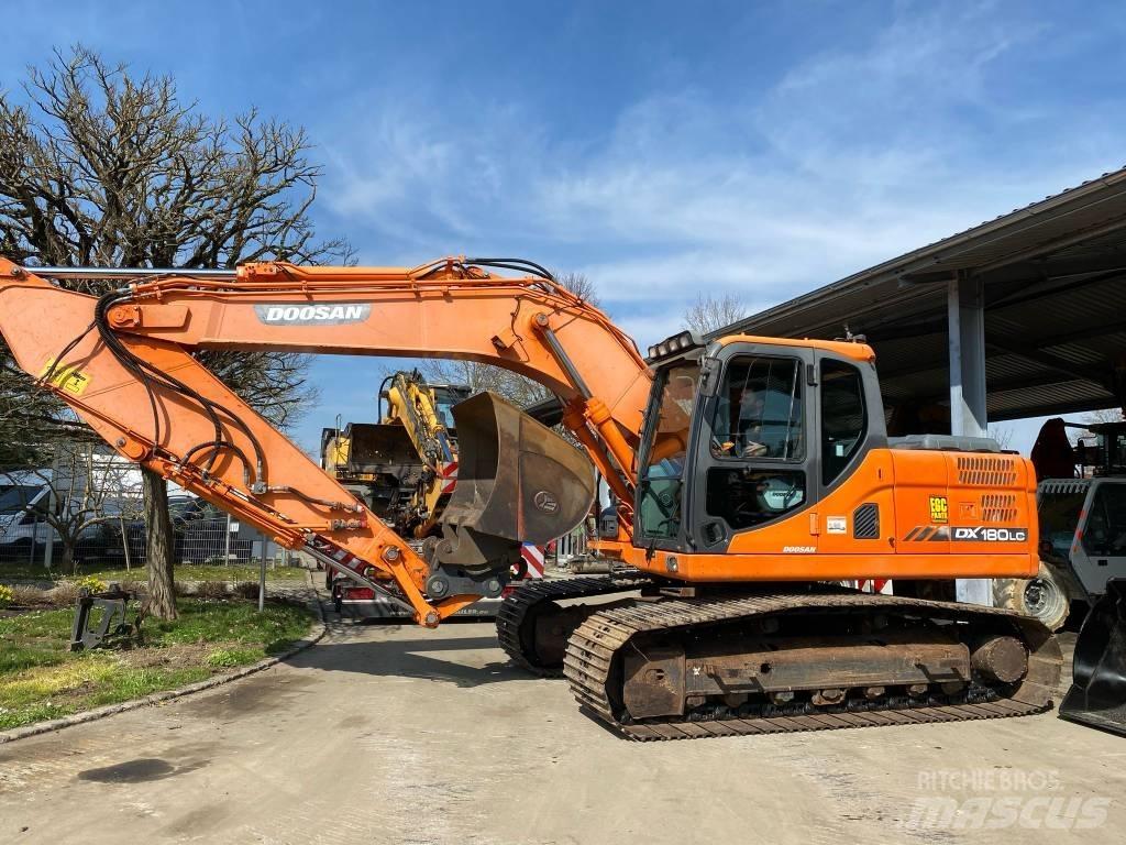 Doosan DX 180 LC-3 Vikšriniai ekskavatoriai