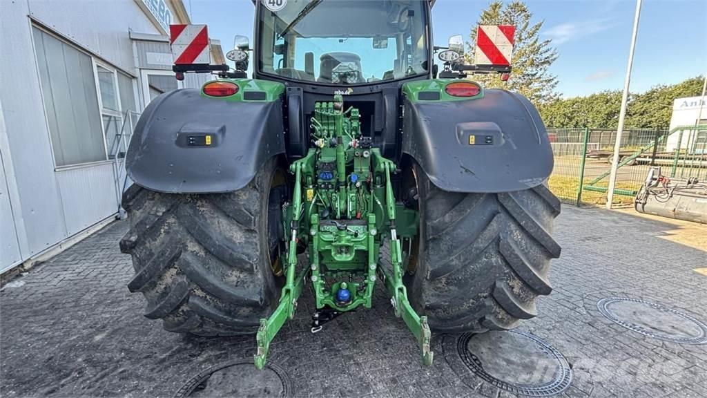 John Deere 6R195 Traktoriai