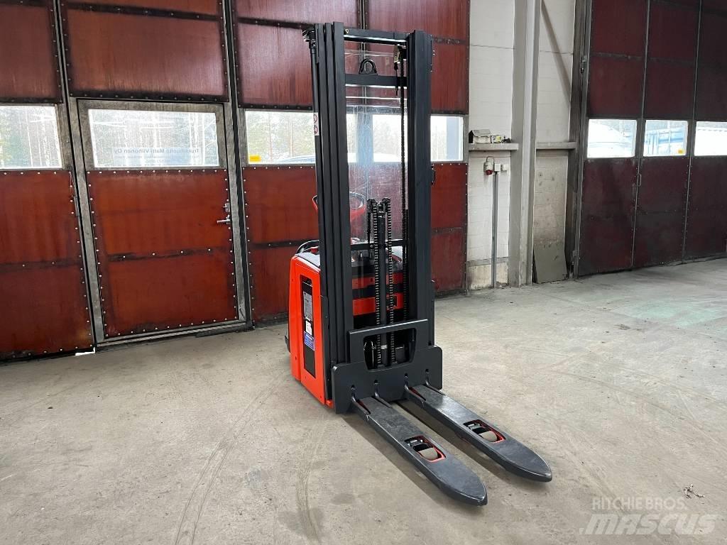 Linde L14AP Savaeigiai rietuvai