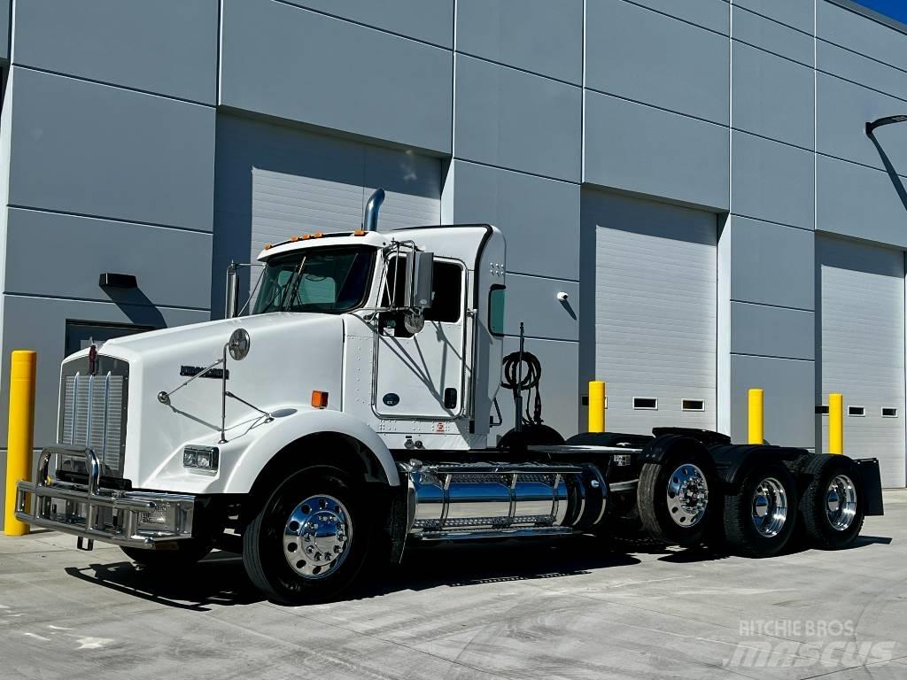 Kenworth T 800 Naudoti vilkikai