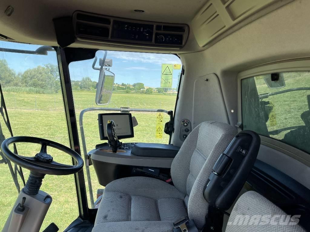 Case IH AF 8230 Derliaus nuėmimo kombainai
