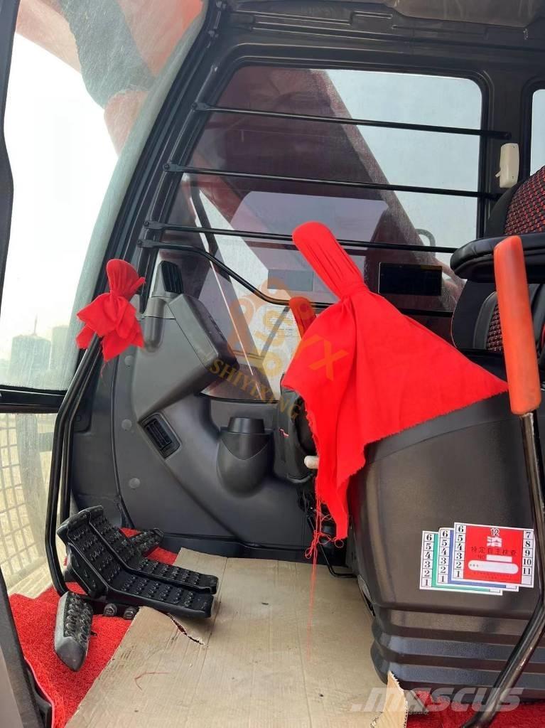 Hitachi ZX 200-3G Vikšriniai ekskavatoriai