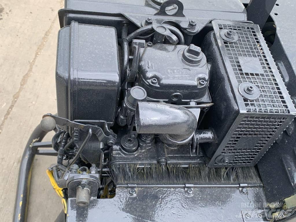 Mecalac MBR 71 Velkami vibraciniai volai
