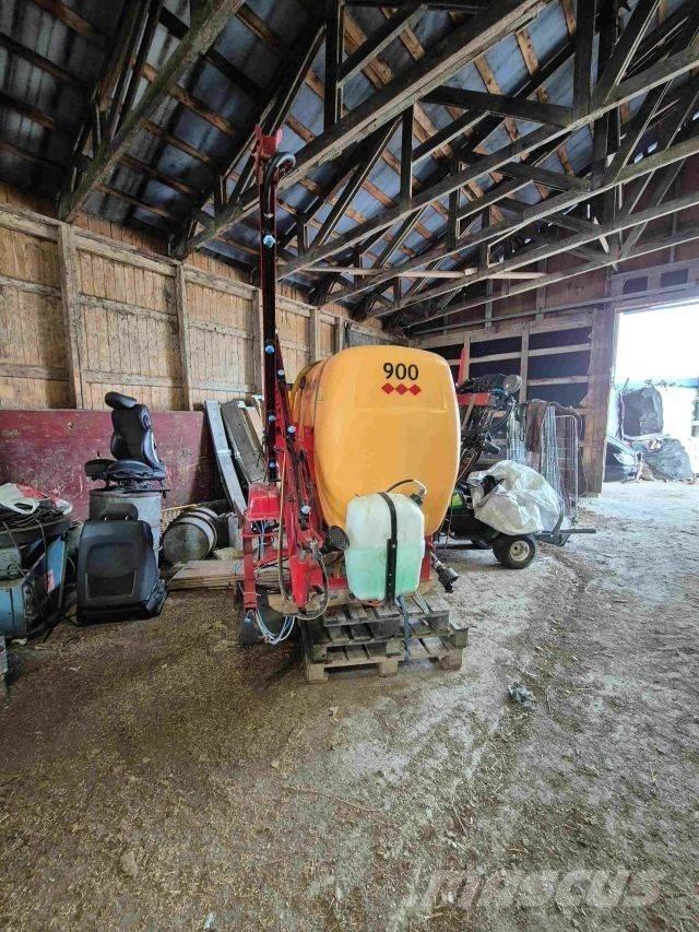 Junkkari 900L Prikabinami purkštuvai