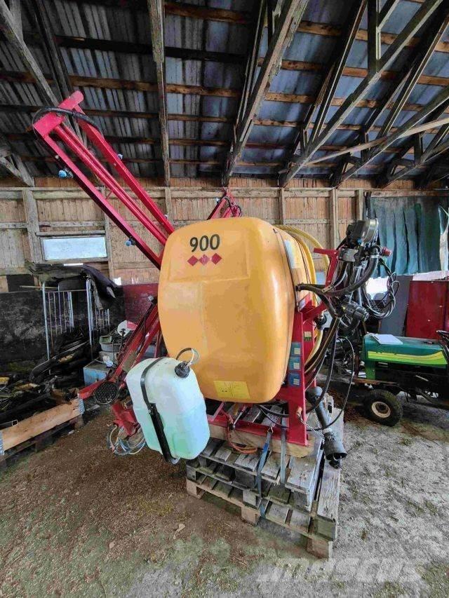 Junkkari 900L Prikabinami purkštuvai