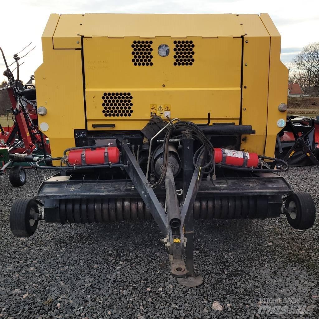 New Holland BR 6090 Ritinių presai