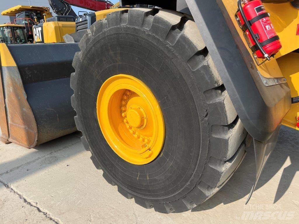 Volvo L180H Naudoti ratiniai krautuvai
