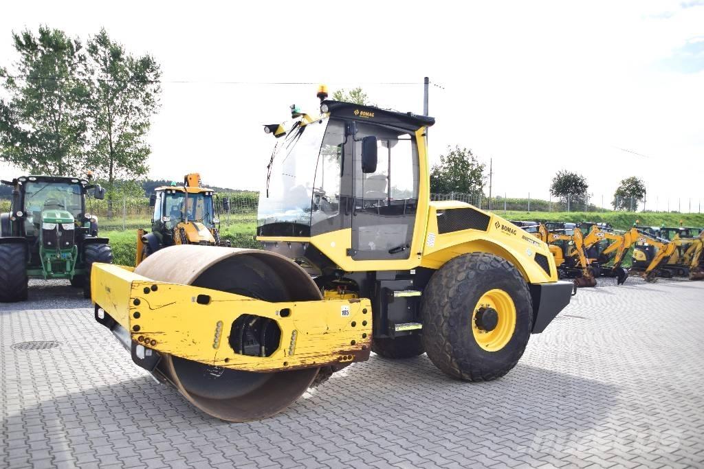 Bomag BW 213 DH Vieno būgno volai