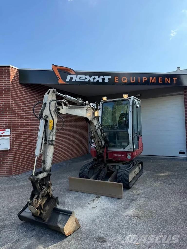 Takeuchi TB230 Vikšriniai ekskavatoriai