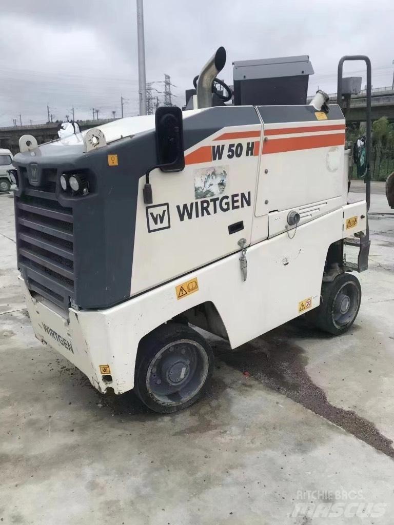 Wirtgen W55HR  ,   W50H Asfalto šalto frezavimo technika
