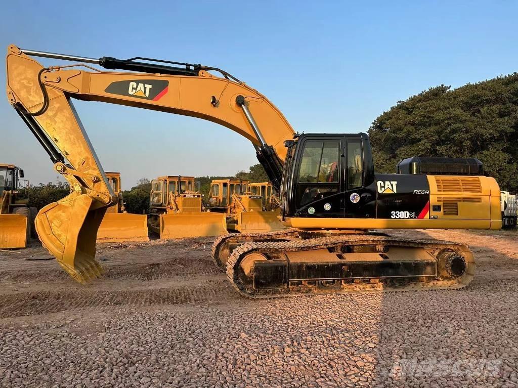 CAT 330 D L Vikšriniai ekskavatoriai
