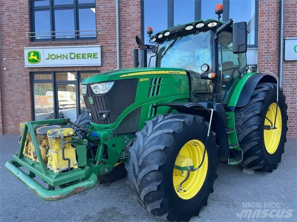 John Deere 6215R Traktoriai