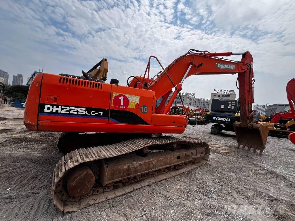 Doosan DH 225 LC-7 Vikšriniai ekskavatoriai