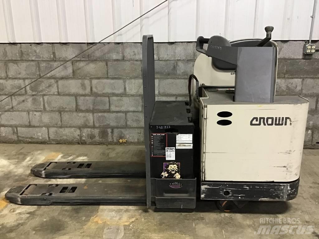 Crown PR 4500-60 Rankiniai hidrauliniai vėžimėliai