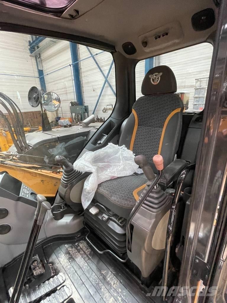 CASE CX 75 C SR Vidutinės galios ekskavatoriai 7-12 t