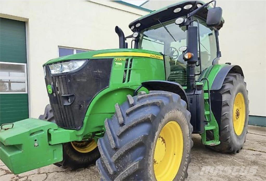 John Deere 7230 R Traktoriai