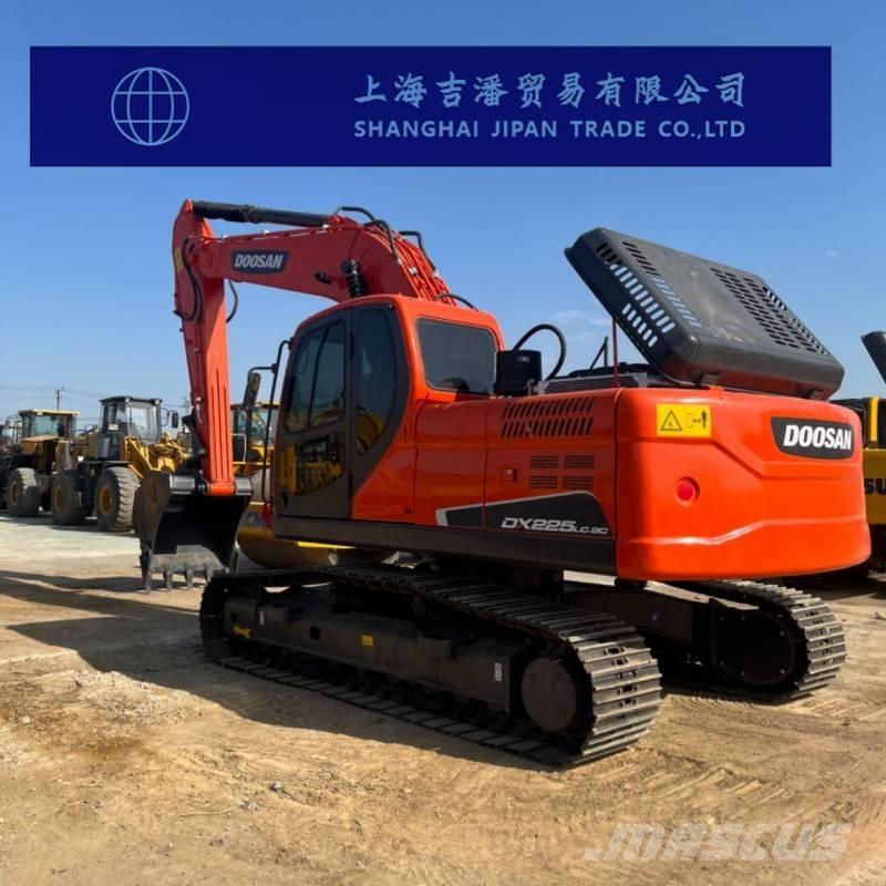Doosan DX 225 Vikšriniai ekskavatoriai