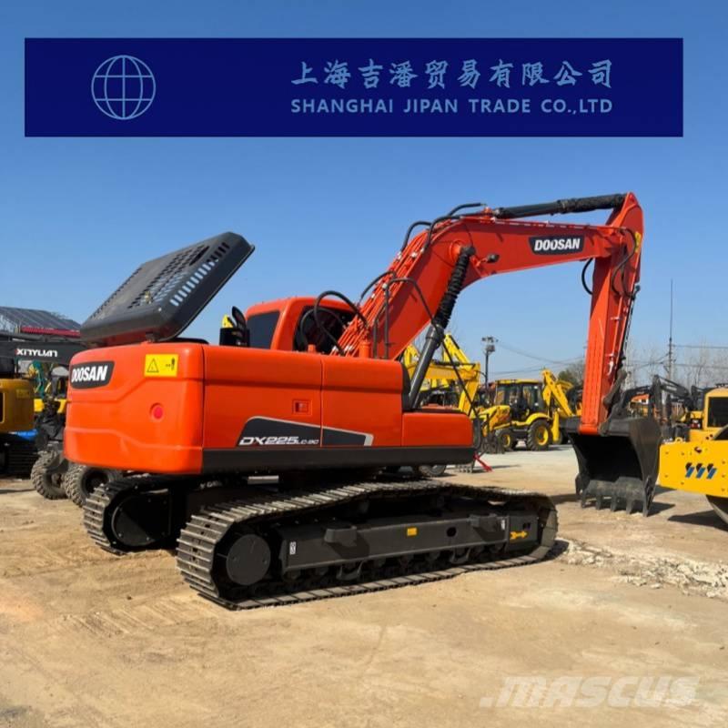 Doosan DX 225 Vikšriniai ekskavatoriai