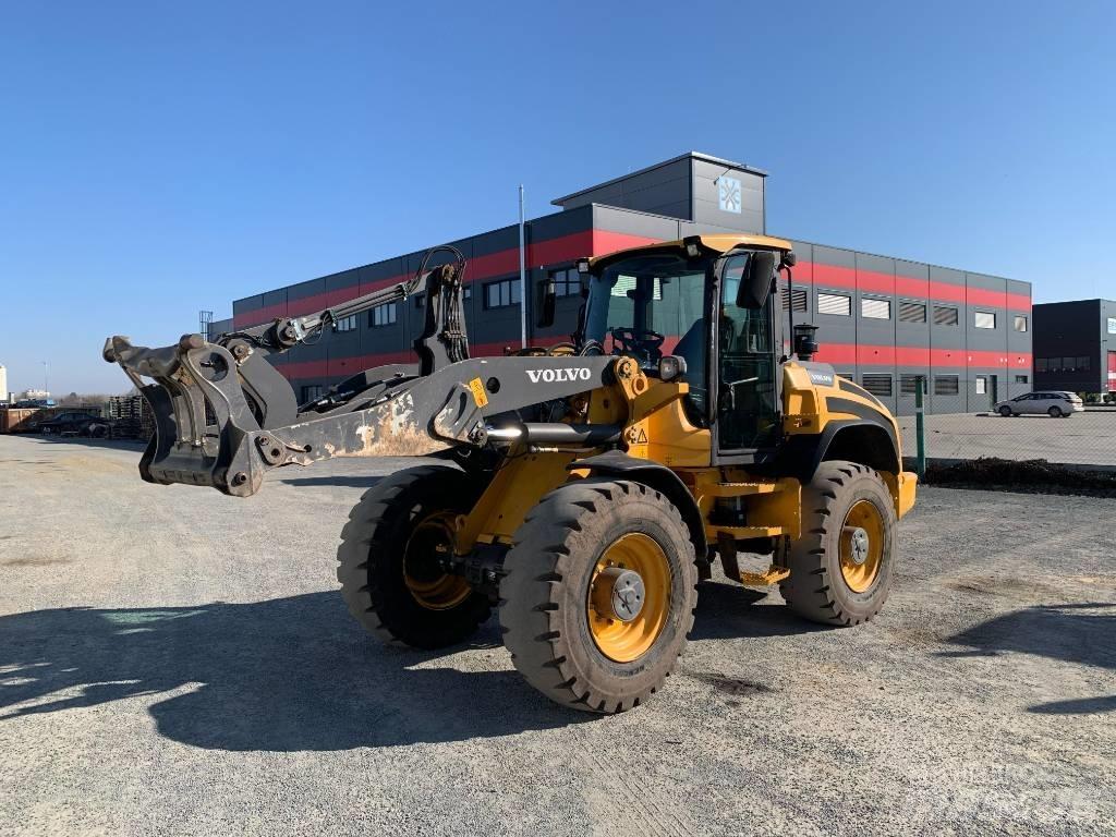 Volvo L 50 H Naudoti ratiniai krautuvai