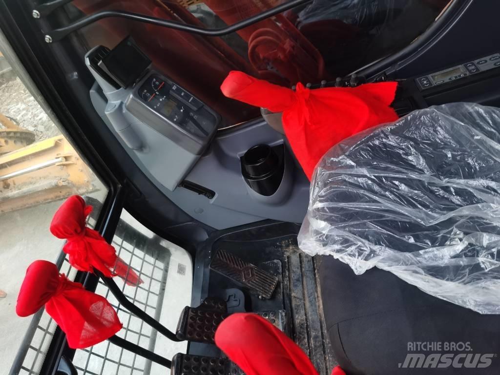 Hitachi ZX 200 Vikšriniai ekskavatoriai