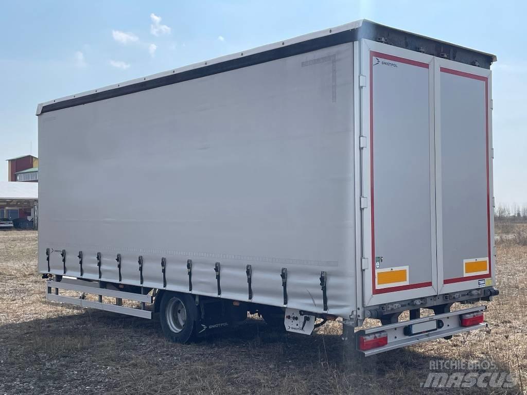 Gniotpol G4080 Priekabos su tentu