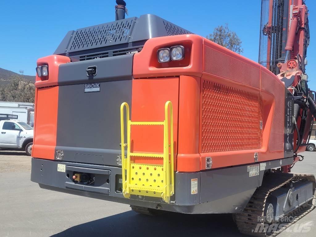 Tamrock PANTERA 1500 Žemės paviršiaus gręžimo technika