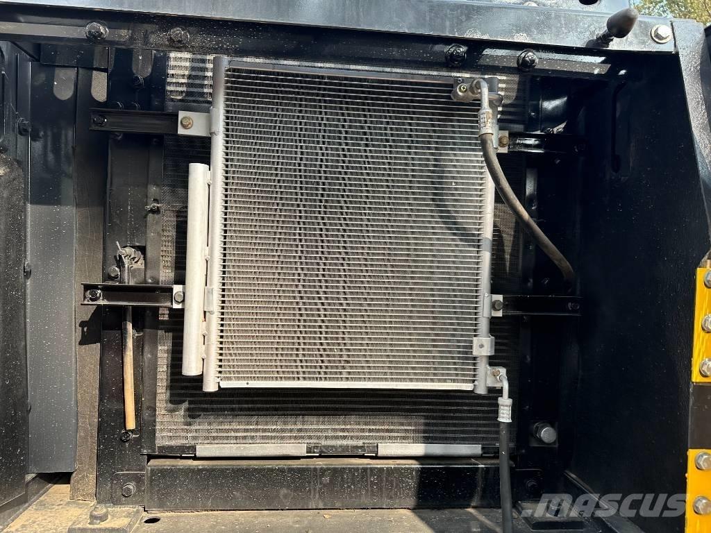 Volvo EC 210 Vidutinės galios ekskavatoriai 7-12 t