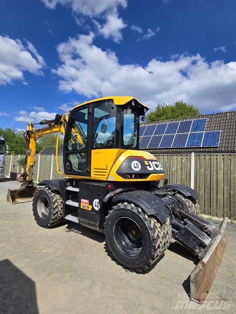 JCB 110 W Hydradig Ratiniai ekskavatoriai