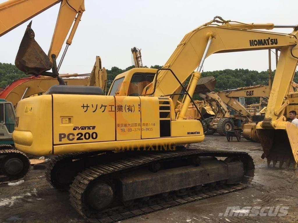 Komatsu PC 200-6 Vikšriniai ekskavatoriai