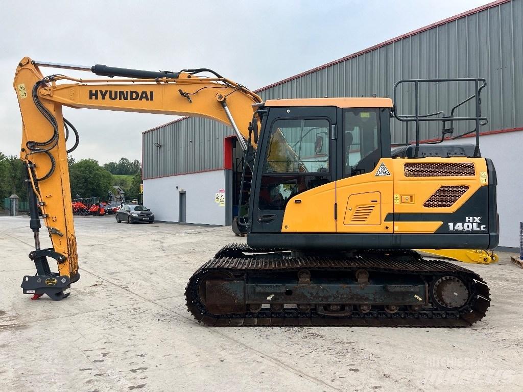 Hyundai HX140LC Vikšriniai ekskavatoriai