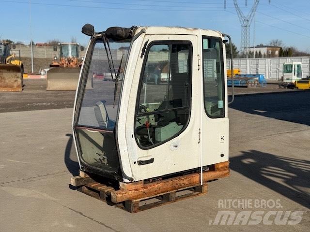 Liebherr A 924 C CAB Kabinos ir interjeras