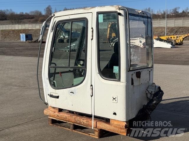 Liebherr A 924 C CAB Kabinos ir interjeras