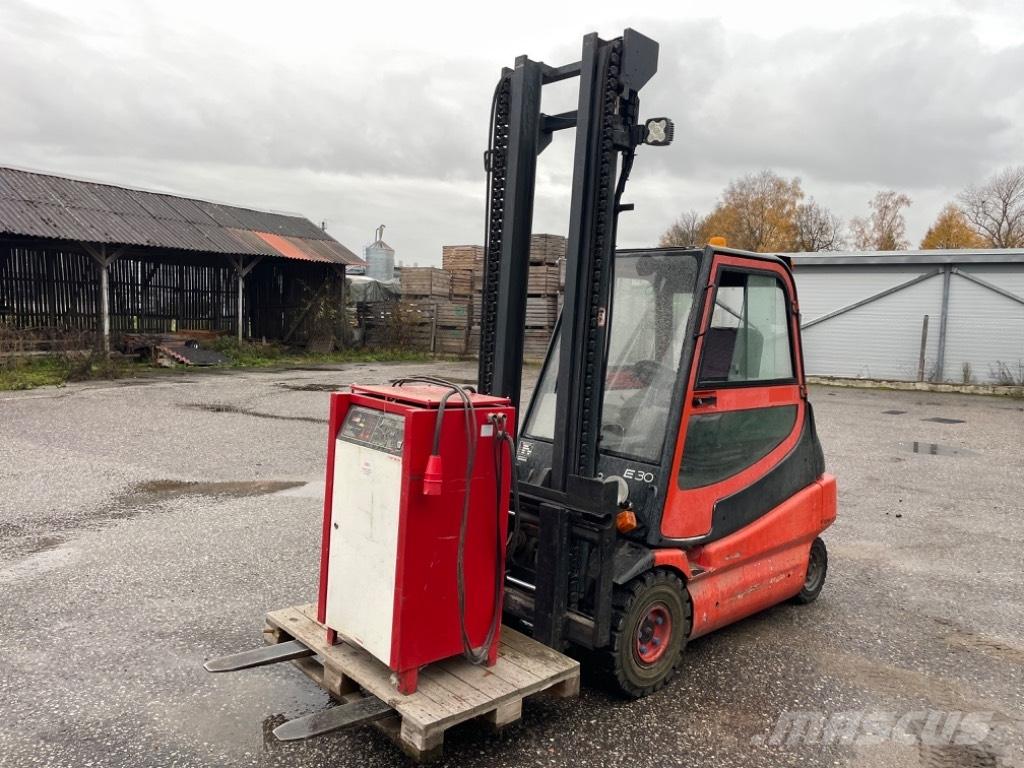 Linde E 30-01 Elektriniai šakiniai krautuvai