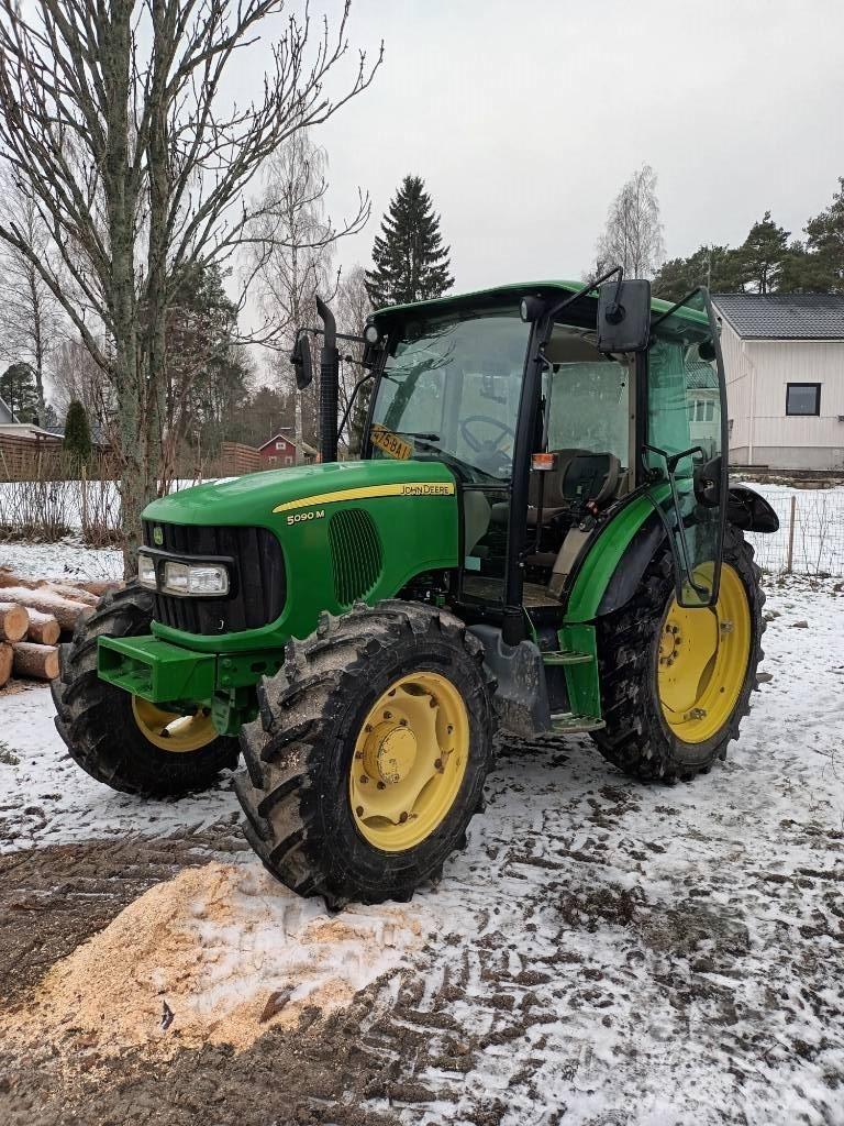 John Deere 5090 M Traktoriai