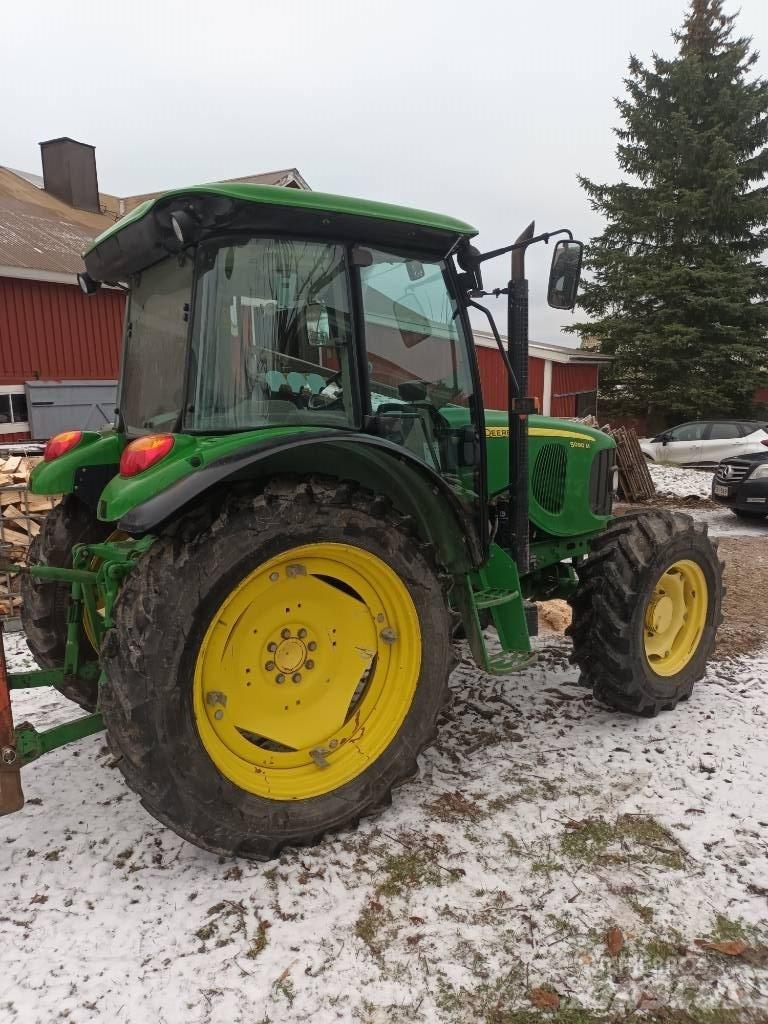 John Deere 5090 M Traktoriai