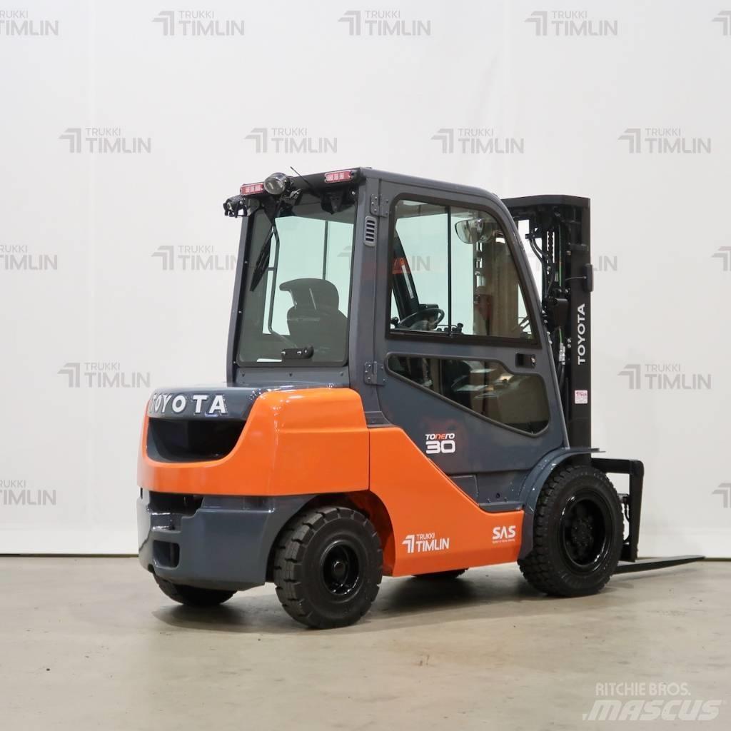 Toyota 02-8FDF30 Dyzeliniai krautuvai