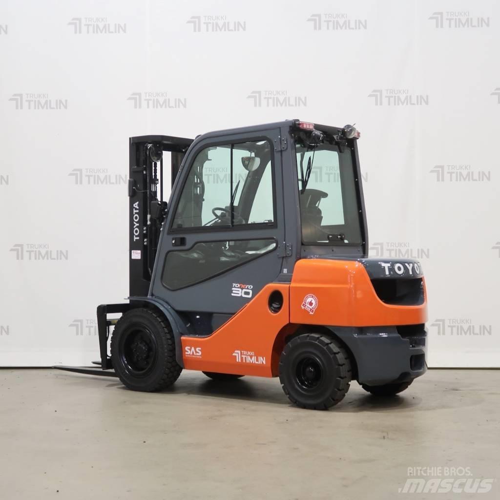 Toyota 02-8FDF30 Dyzeliniai krautuvai