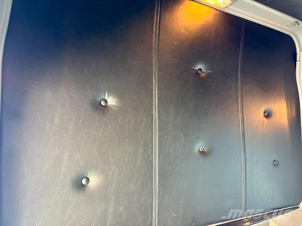 Kenworth W 900 Naudoti vilkikai