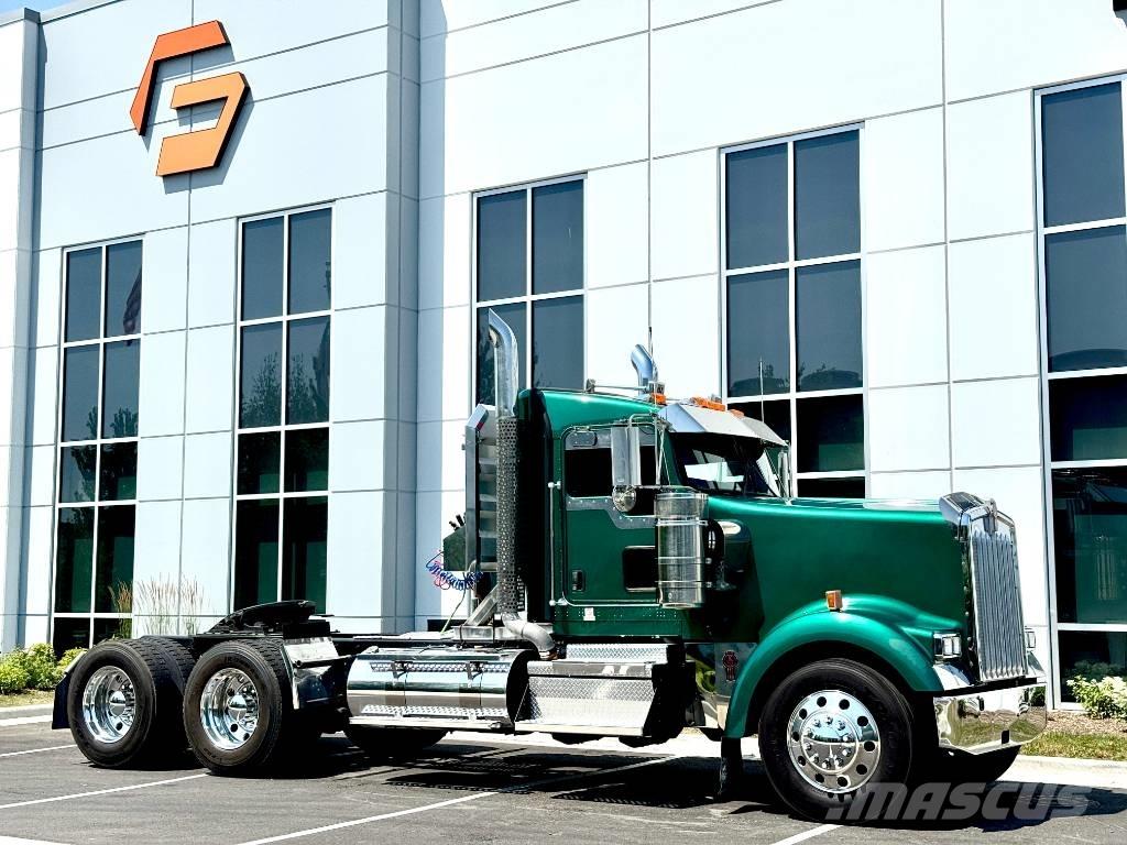 Kenworth W 900 Naudoti vilkikai