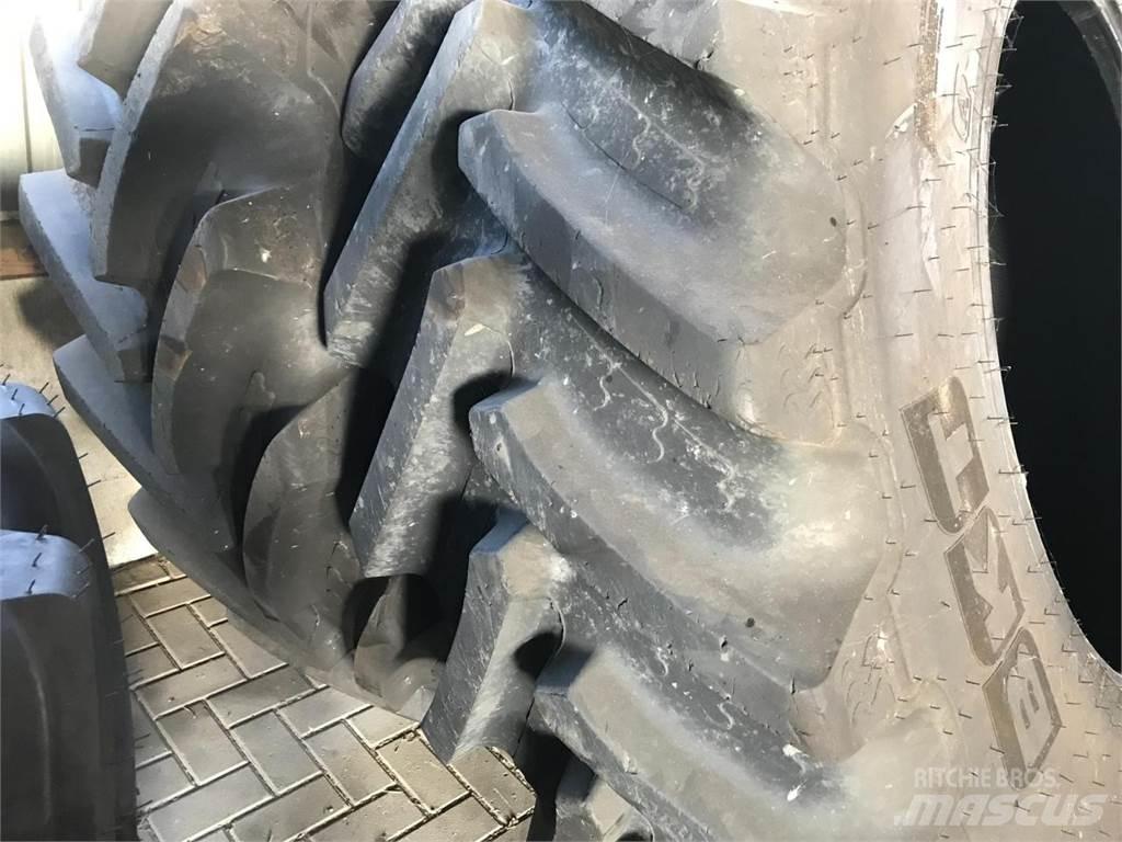 BKT 650/85R42 IF Padangos, ratai ir ratlankiai