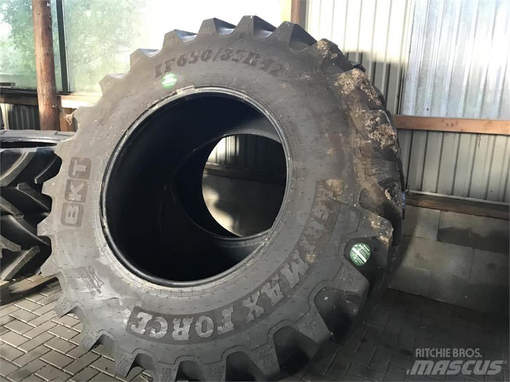 BKT 650/85R42 IF Padangos, ratai ir ratlankiai