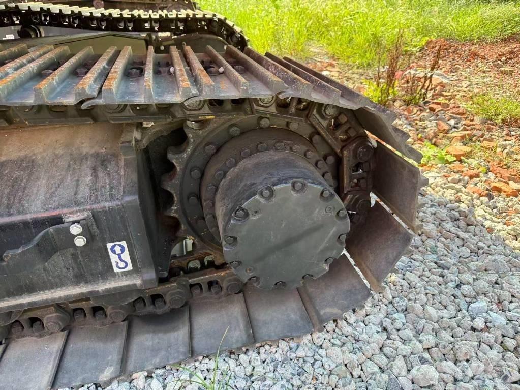 Hitachi ZX 210 Vikšriniai ekskavatoriai