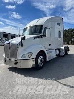 Kenworth T680 Naudoti vilkikai