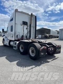 Kenworth T680 Naudoti vilkikai