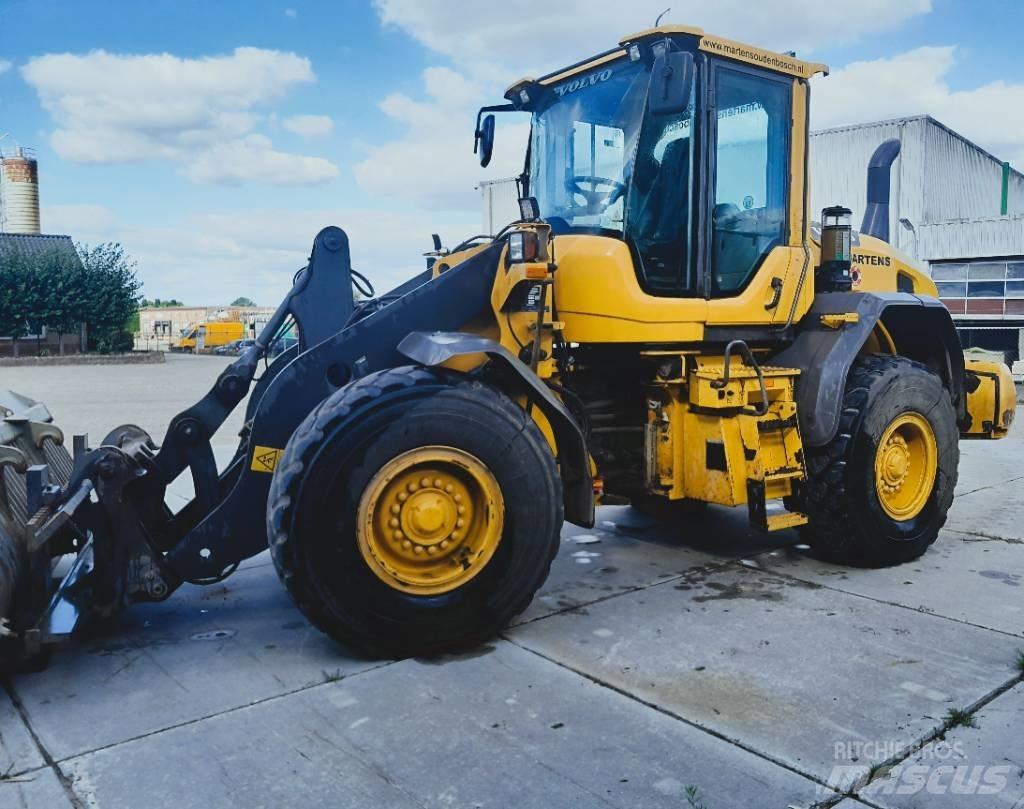Volvo L70g Naudoti ratiniai krautuvai