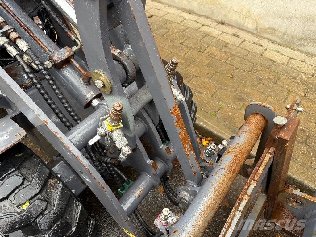 Eurotrac W10 Naudoti ratiniai krautuvai