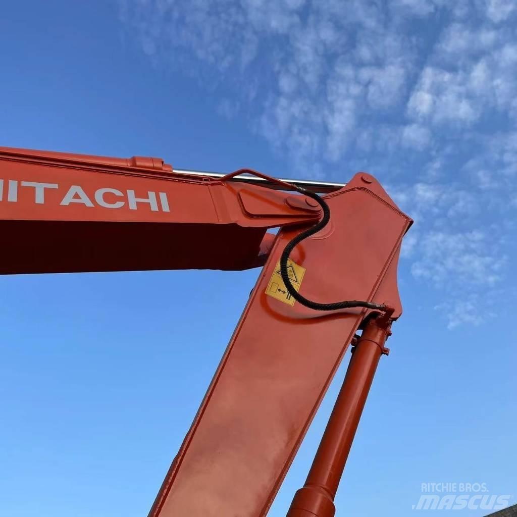 Hitachi ZX200 Vikšriniai ekskavatoriai