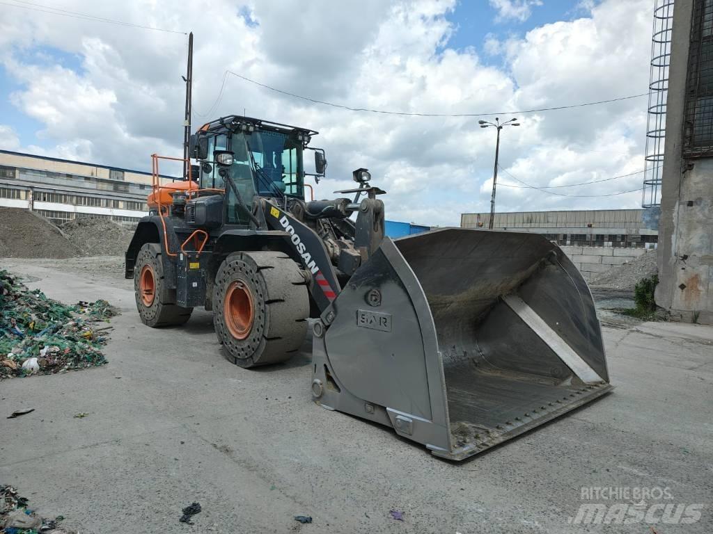 Doosan DL 320-7 Naudoti ratiniai krautuvai