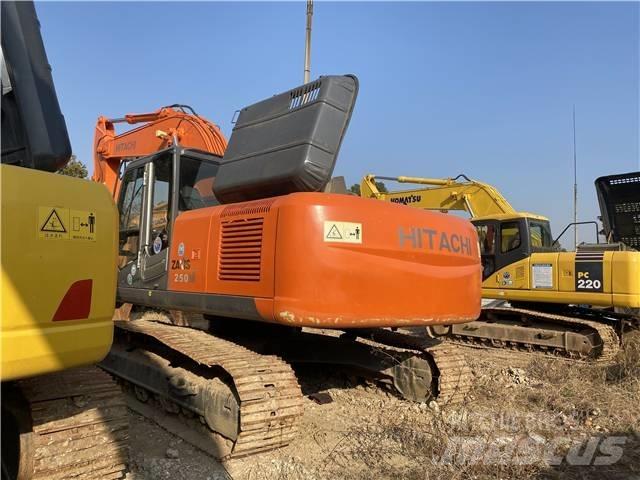 Hitachi ZX250 Vikšriniai ekskavatoriai