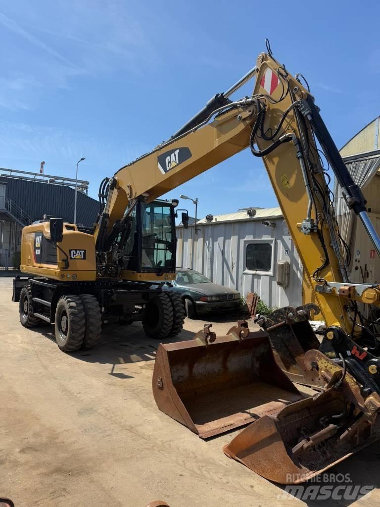 CAT M 318 F Ratiniai ekskavatoriai